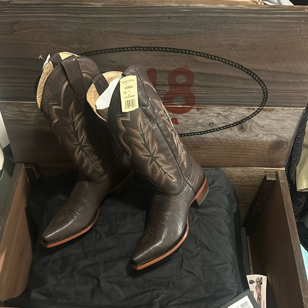 BOUGIE COWBOY BOOTS FROM THE 818 tequila festival